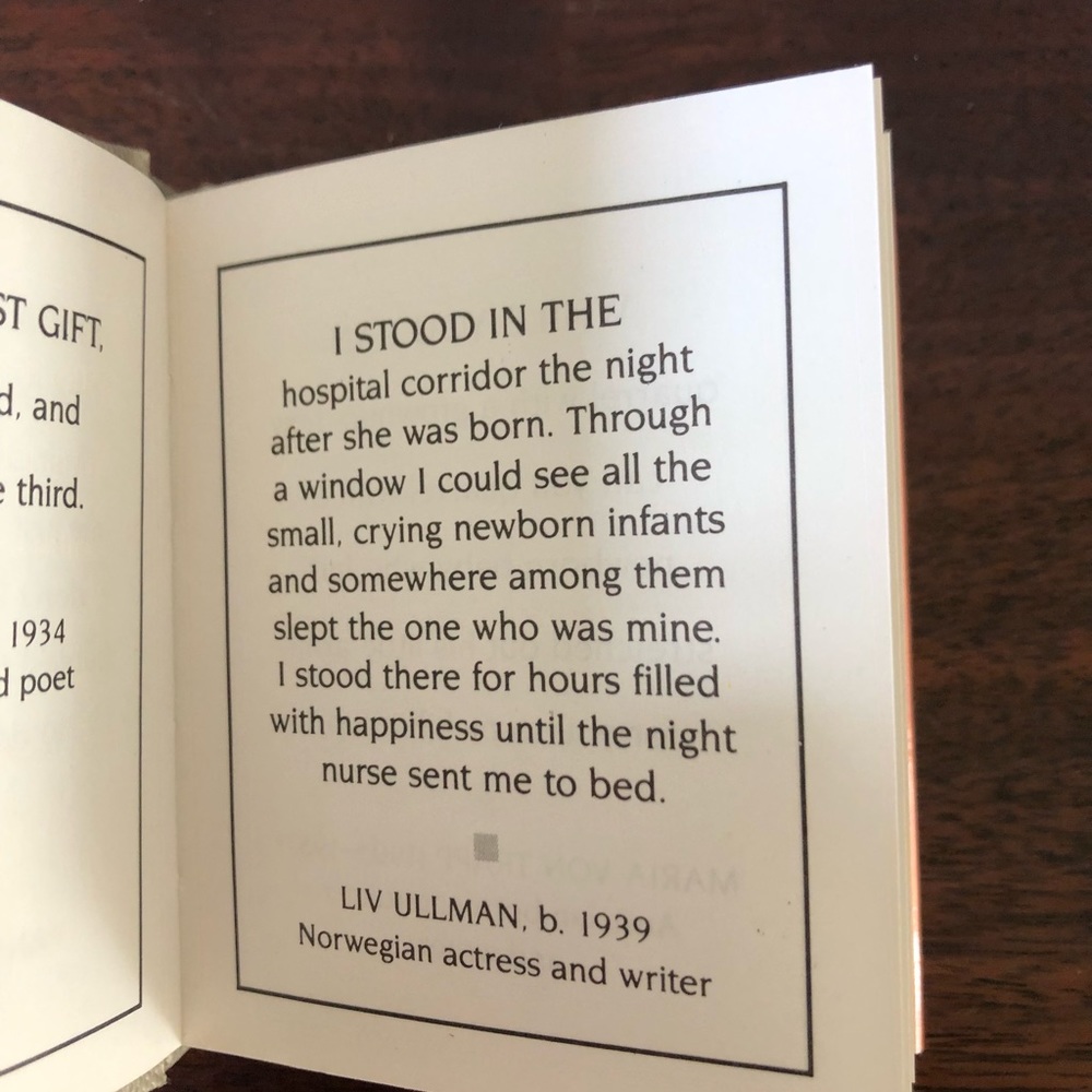 MOTHERHOOD Mini Book - Picture 7 of 9